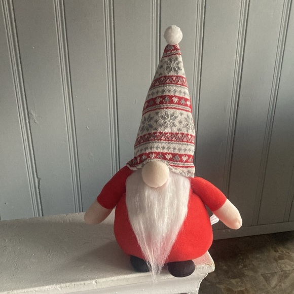 NWT- 16” Adorable Red- White, Red & Gray ❄️ Hat- Holiday Gnome Decoration - Picture 15 of 16